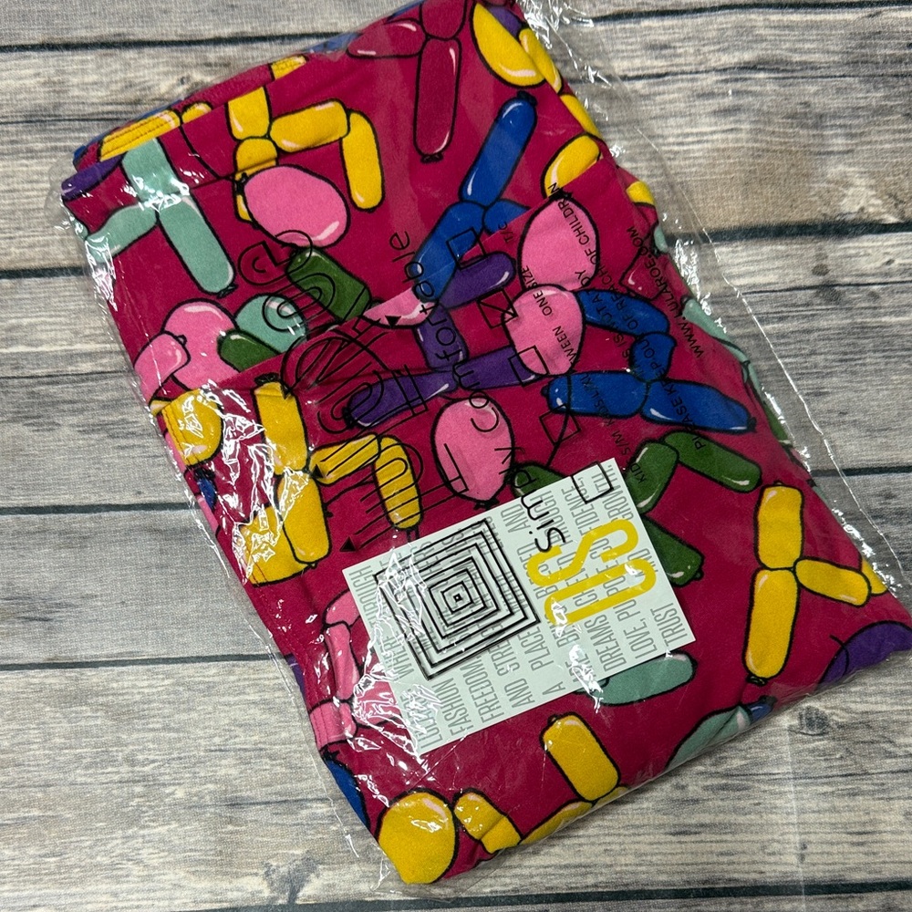 LuLaRoe Birthday Leggings